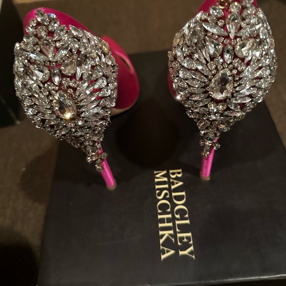 badgley mischka pumps worn once - Picture 2 of 4